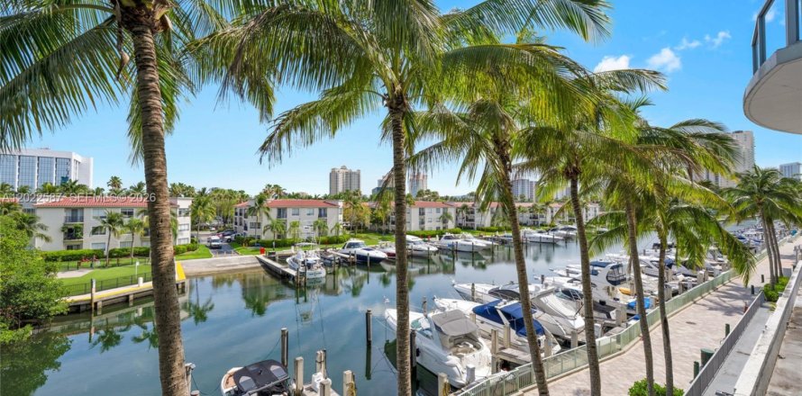 Condo in Aventura, Florida, 3 bedrooms № 2145897