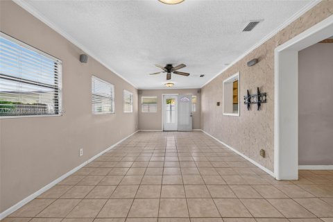 House in Tampa, Florida 3 bedrooms, 150.04 sq.m. № 2392839 - photo 29