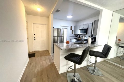 Condominio en venta en Lauderdale Lakes, Florida, 2 dormitorios, 87.7 m2 № 2031175 - foto 6