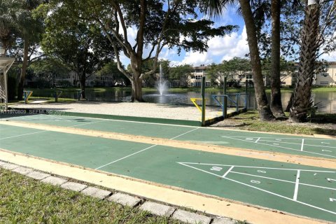 Condominio en venta en Lauderdale Lakes, Florida, 2 dormitorios, 87.7 m2 № 2031175 - foto 26