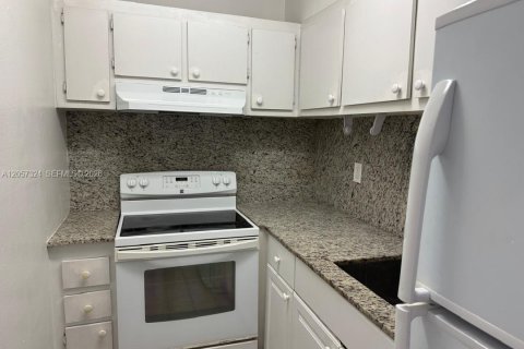 Condo à Miami, Floride, 2 chambres  № 2276894