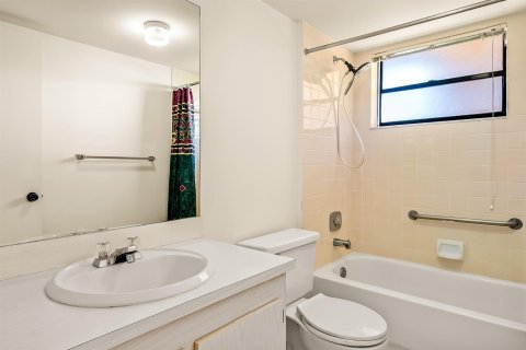 Condominio en venta en North Lauderdale, Florida, 2 dormitorios, 125.42 m2 № 2184063 - foto 18