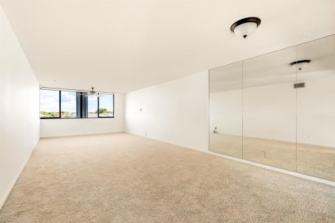 Condominio en venta en North Lauderdale, Florida, 2 dormitorios, 125.42 m2 № 2184063 - foto 7