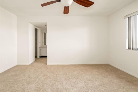 Condominio en venta en North Lauderdale, Florida, 2 dormitorios, 125.42 m2 № 2184063 - foto 25
