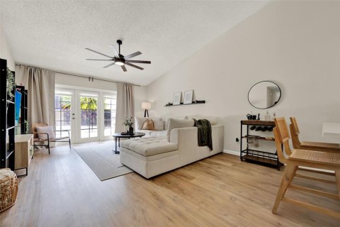 Villa ou maison à vendre à Oviedo, Floride: 3 chambres, 129.41 m2 № 1677812 - photo 24