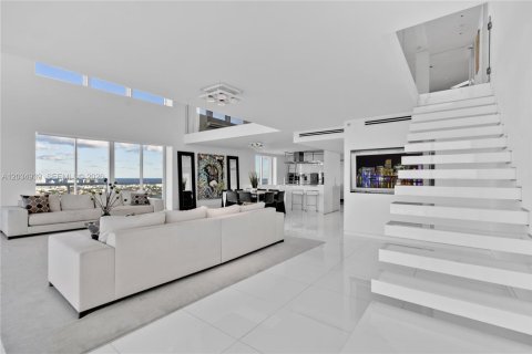 Copropriété à louer à Miami Beach, Floride: 3 chambres, 441.29 m2 № 2084225 - photo 19