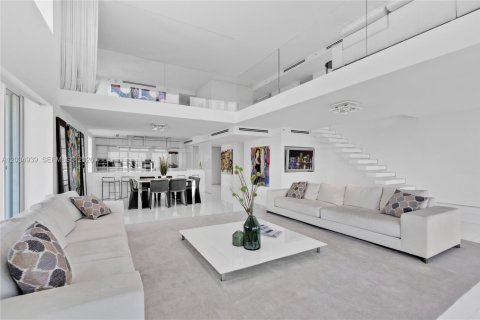 Copropriété à louer à Miami Beach, Floride: 3 chambres, 441.29 m2 № 2084225 - photo 18