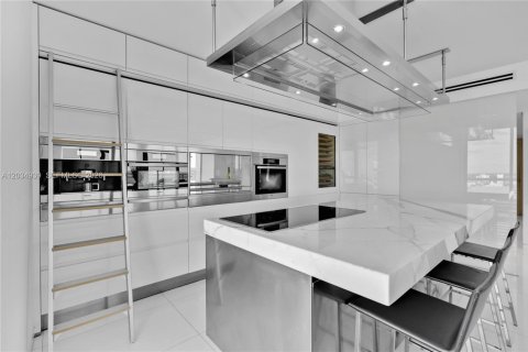 Copropriété à louer à Miami Beach, Floride: 3 chambres, 441.29 m2 № 2084225 - photo 22
