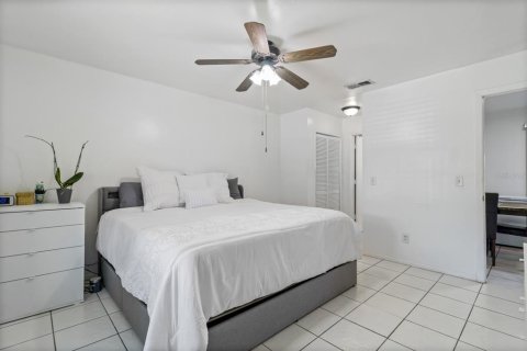 House in Kissimmee, Florida 3 bedrooms, 110.74 sq.m. № 1900095 - photo 10