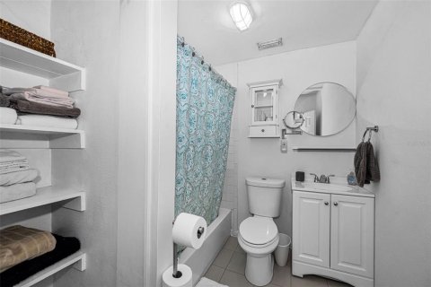 Immobilier commercial à vendre à Saint Petersburg, Floride: 5 chambres, 149.94 m2 № 2210471 - photo 27