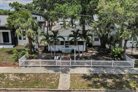 Immobilier commercial à vendre à Saint Petersburg, Floride: 5 chambres, 149.94 m2 № 2210471 - photo 5
