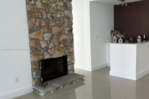 Купить виллу или дом в Майами, Флорида 3 спальни, 133.69м2, № 2025866 - фото 6