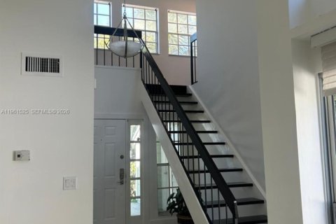 Купить виллу или дом в Майами, Флорида 3 спальни, 133.69м2, № 2025866 - фото 11