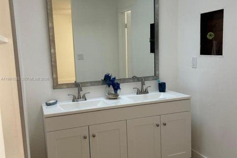 Купить виллу или дом в Майами, Флорида 3 спальни, 133.69м2, № 2025866 - фото 21