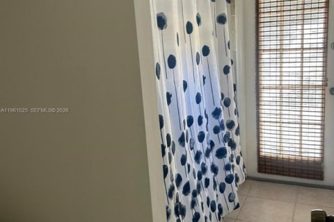 Купить виллу или дом в Майами, Флорида 3 спальни, 133.69м2, № 2025866 - фото 22