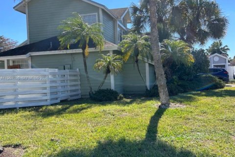 Дом в Майами, Флорида 3 спальни, 133.69м2 № 2025866