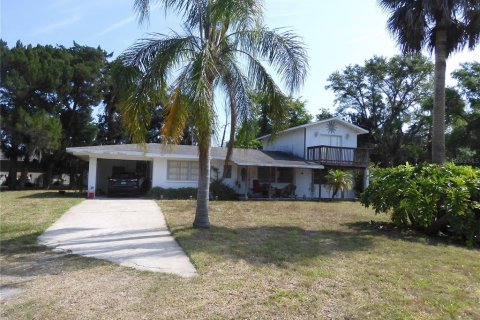 House in Edgewater, Florida 3 bedrooms, 141.68 sq.m. № 1677815 - photo 11