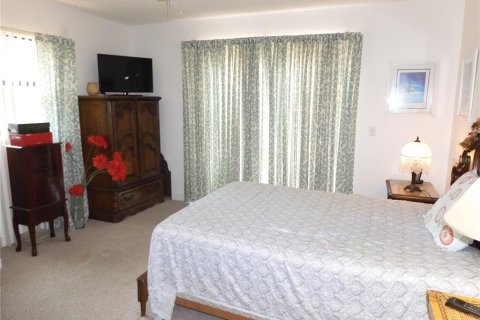 House in Edgewater, Florida 3 bedrooms, 141.68 sq.m. № 1677815 - photo 23
