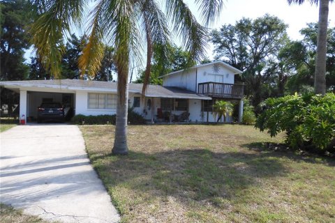 House in Edgewater, Florida 3 bedrooms, 141.68 sq.m. № 1677815 - photo 1