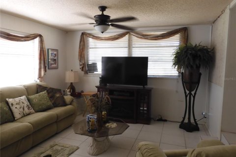House in Edgewater, Florida 3 bedrooms, 141.68 sq.m. № 1677815 - photo 20