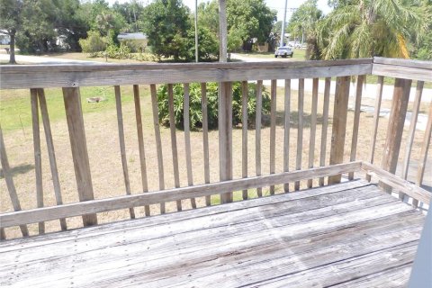 House in Edgewater, Florida 3 bedrooms, 141.68 sq.m. № 1677815 - photo 8