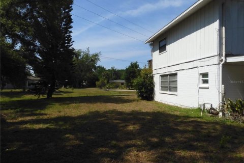 House in Edgewater, Florida 3 bedrooms, 141.68 sq.m. № 1677815 - photo 14