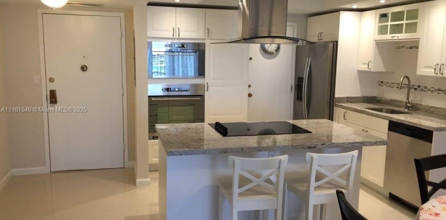 Condo à Hollywood, Floride, 2 chambres № 1862450