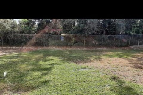 House in Sebring, Florida 3 bedrooms № 1933745 - photo 15