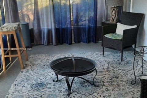 House in Sebring, Florida 3 bedrooms № 1933745 - photo 12