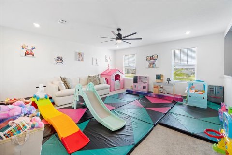 House in Clermont, Florida 5 bedrooms, 301.65 sq.m. № 1749477 - photo 24