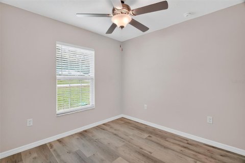 House in Ocala, Florida 3 bedrooms, 4.92 sq.m. № 1905376 - photo 14