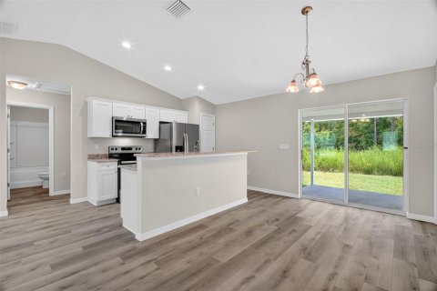 House in Ocala, Florida 3 bedrooms, 4.92 sq.m. № 1905376 - photo 10