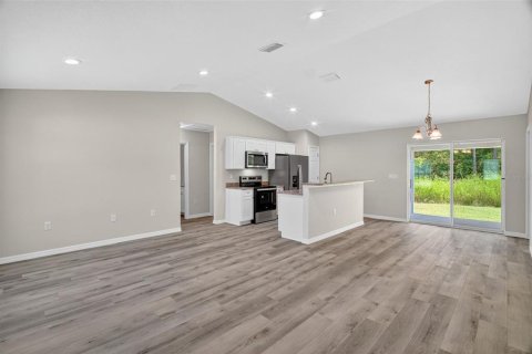 House in Ocala, Florida 3 bedrooms, 4.92 sq.m. № 1905376 - photo 7
