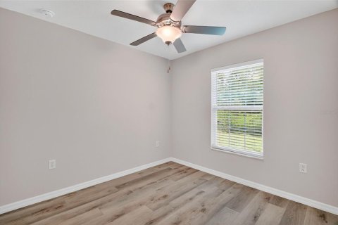 House in Ocala, Florida 3 bedrooms, 4.92 sq.m. № 1905376 - photo 13