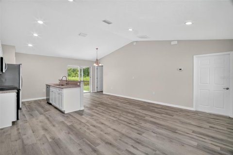 House in Ocala, Florida 3 bedrooms, 4.92 sq.m. № 1905376 - photo 9