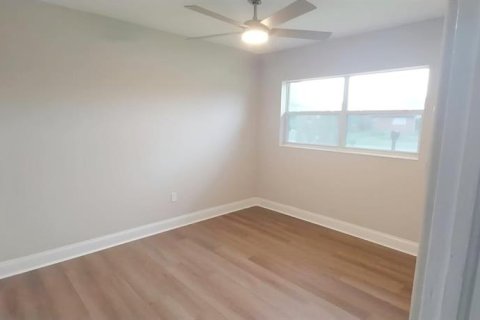 Villa ou maison à vendre à Titusville, Floride: 3 chambres, 129.51 m2 № 2415492 - photo 13