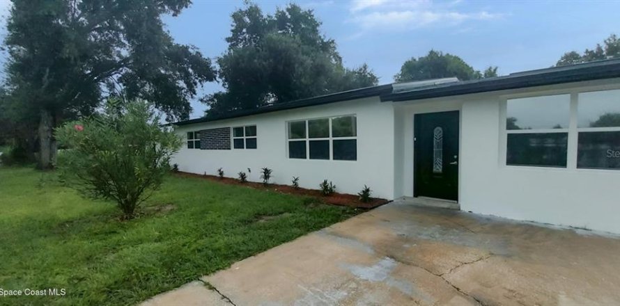Villa ou maison à Titusville, Floride 3 chambres, 129.51 m2 № 2415492