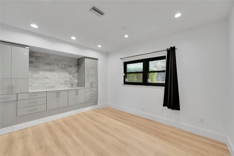 House in Tamarac, Florida 4 bedrooms, 206.71 sq.m. № 1969790 - photo 9