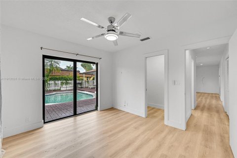 House in Tamarac, Florida 4 bedrooms, 206.71 sq.m. № 1969790 - photo 14