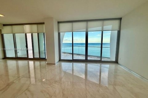 Снять в аренду квартиру в Санни-Айлс-Бич, Флорида 2 спальни, 158.31м2, № 1989294 - фото 6