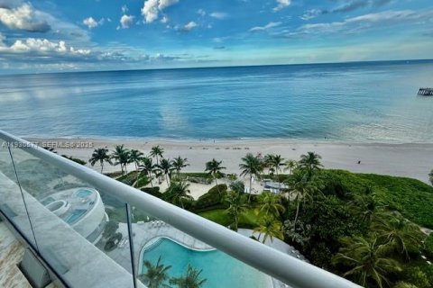 Снять в аренду квартиру в Санни-Айлс-Бич, Флорида 2 спальни, 158.31м2, № 1989294 - фото 1