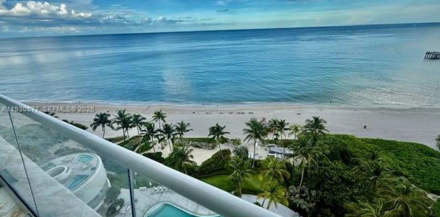 Квартира в Санни-Айлс-Бич, Флорида 2 спальни, 158.31м2 № 1989294