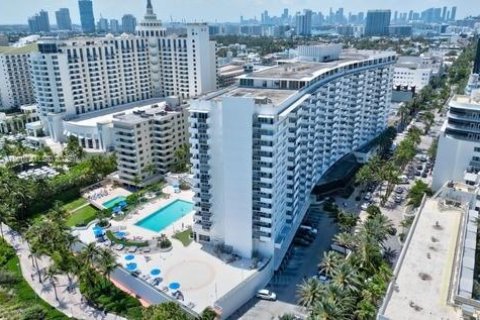 Condo in Miami Beach, Florida, 1 bedroom  № 1888723 - photo 22