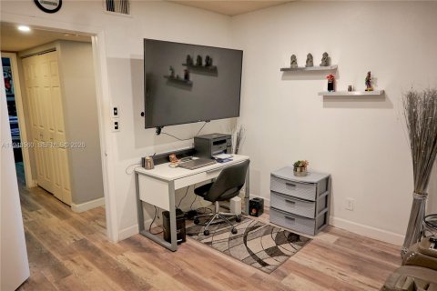 Copropriété à louer à Tamarac, Floride: 2 chambres, 91.97 m2 № 2004246 - photo 19