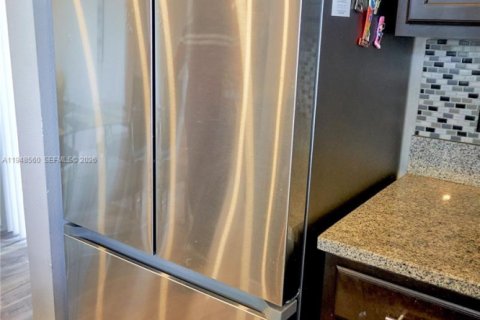 Copropriété à louer à Tamarac, Floride: 2 chambres, 91.97 m2 № 2004246 - photo 7