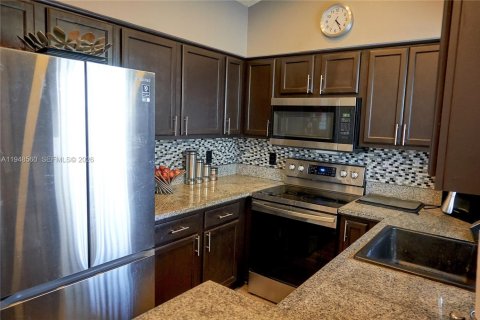 Copropriété à louer à Tamarac, Floride: 2 chambres, 91.97 m2 № 2004246 - photo 5