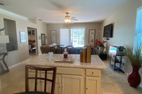 House in Lakeland, Florida 3 bedrooms, 174.38 sq.m. № 1909296 - photo 15