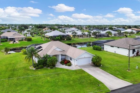 Casa en venta en Rotonda, Florida, 3 dormitorios, 175.12 m2 № 1919766 - foto 1