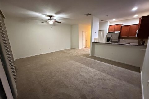 Adosado en alquiler en Brandon, Florida, 3 dormitorios, 121.42 m2 № 1574077 - foto 12