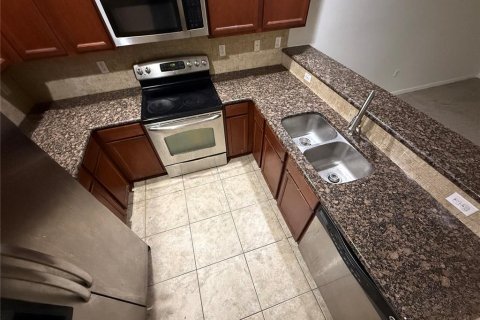 Adosado en alquiler en Brandon, Florida, 3 dormitorios, 121.42 m2 № 1574077 - foto 6